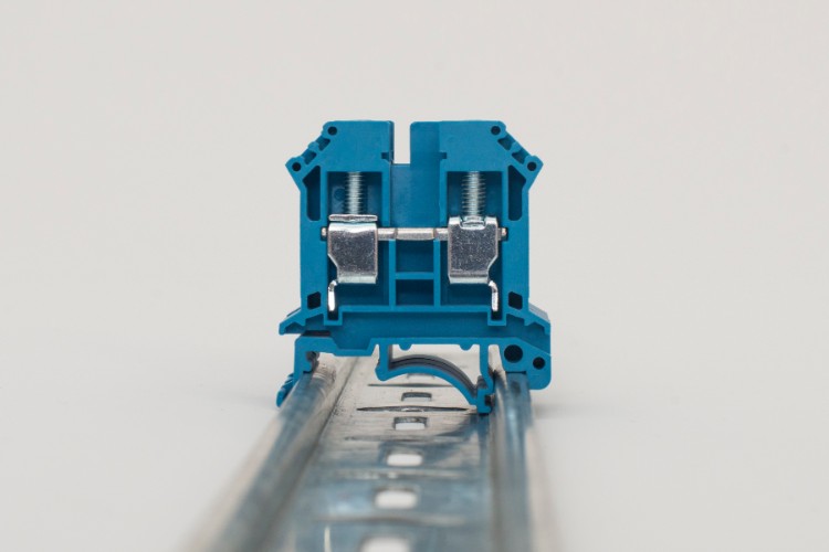 Bornes de conexión de paso con contactos a tornillos Modelo CDU 2.5N (Imagen 12)