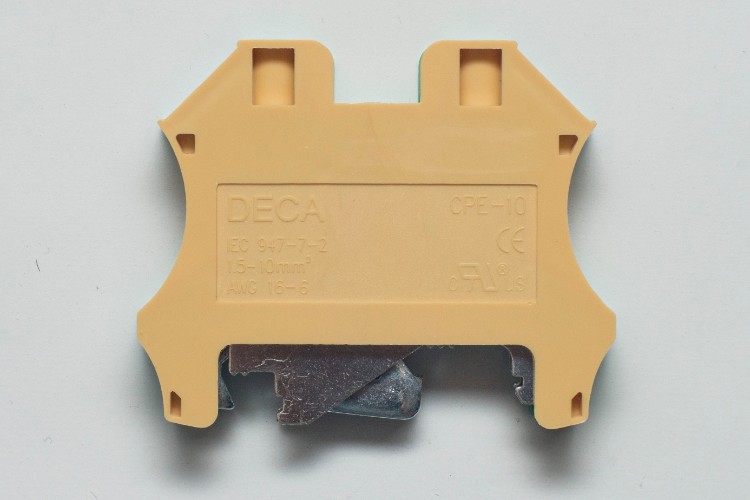 Bornes de conexión a tierra con pie metálico y contactos a tornillos Modelo CPE 10 (Imagen 6)