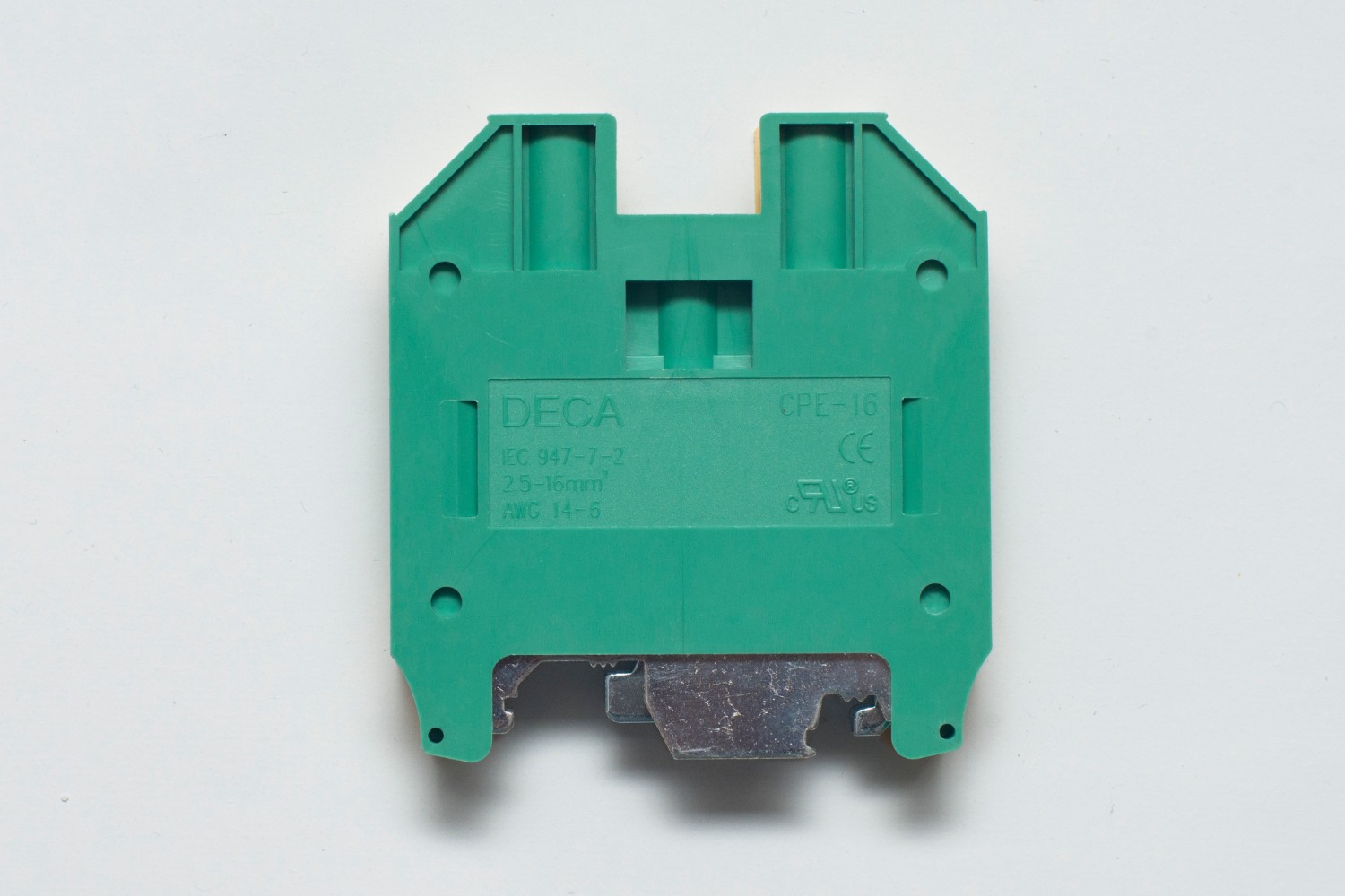 Bornes de conexión a tierra con pie metálico y contactos a tornillos Modelo CPE 16 (Imagen 1)